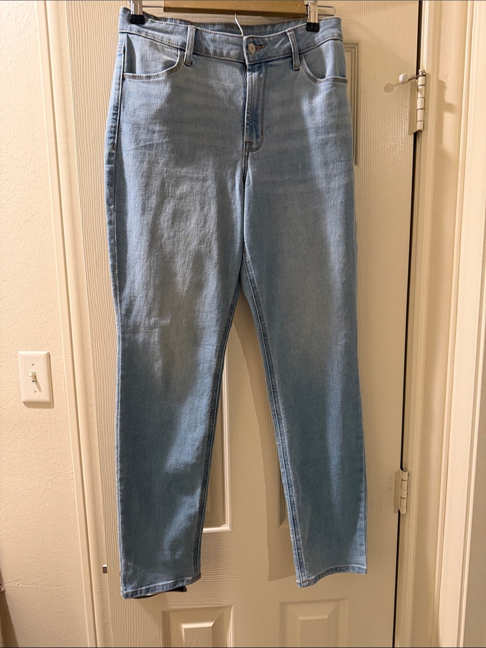 Old Navy Light Blue High-Rise Women’s Jeans